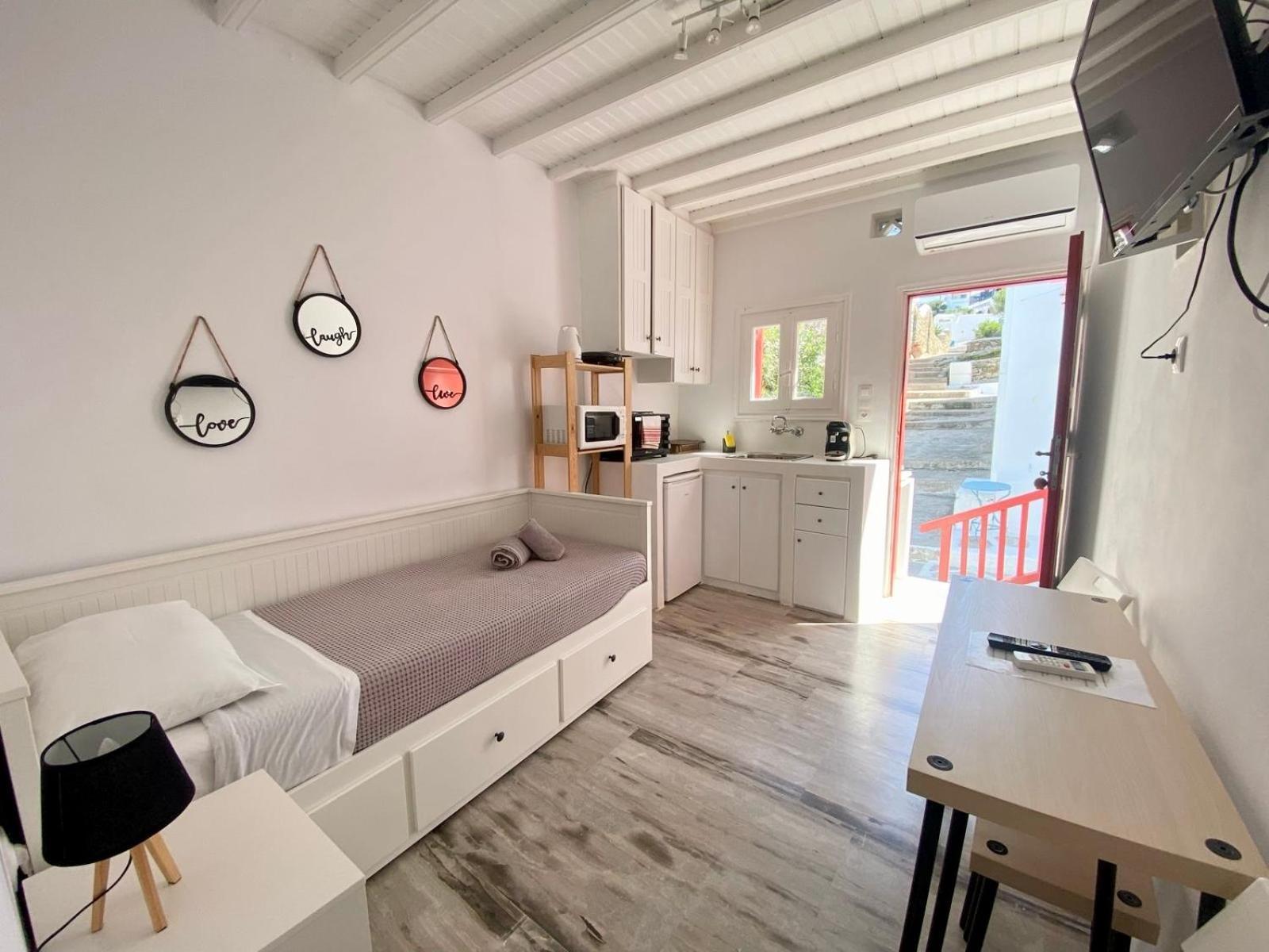 شقة Elenitas Town House With Balcony And Sea View Mykonos Town المظهر الخارجي الصورة